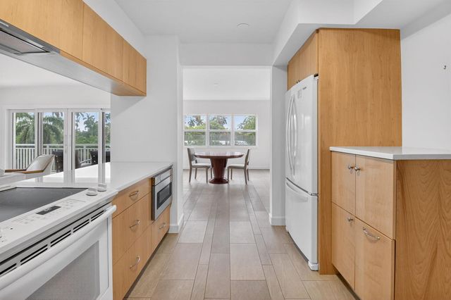 1000 Lowry Street 3e, Delray Beach, FL 33483