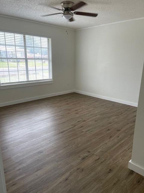 Image 8 of property listing at 206 Van Zandt Street, San Angelo, TX 76905