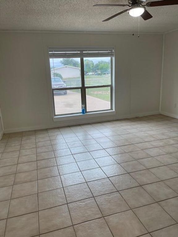 Image 9 of property listing at 206 Van Zandt Street, San Angelo, TX 76905