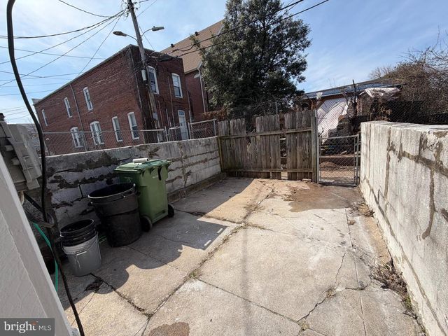 616 N MILTON AVE, Baltimore, MD 21205