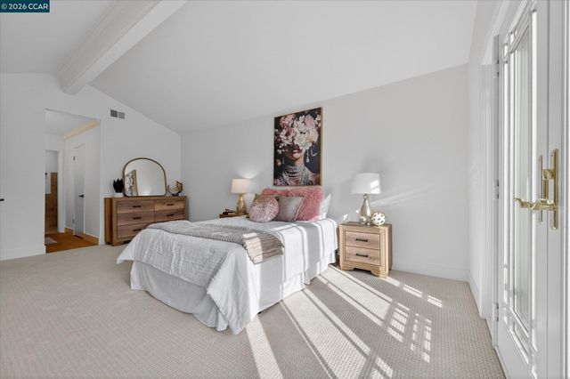 218 Mountaire Cir, Clayton, CA 94517