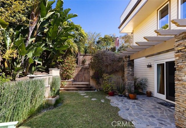 31953 10th Avenue, Laguna Beach, CA 92651