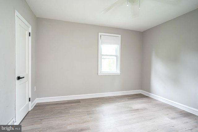323 JACKSON AVE, Magnolia, NJ 08049