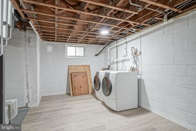 323 JACKSON AVE, Magnolia, NJ 08049