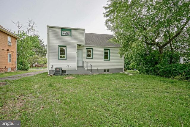 323 JACKSON AVE, Magnolia, NJ 08049