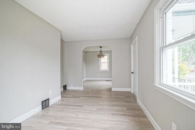 323 JACKSON AVE, Magnolia, NJ 08049