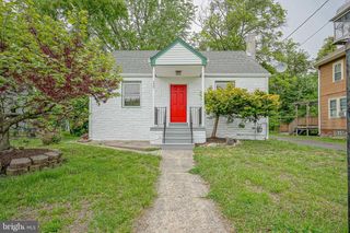 323 JACKSON AVE, Magnolia, NJ 08049