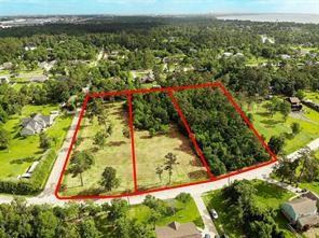 0 S Country Club Drive, Shoreacres, TX 77571