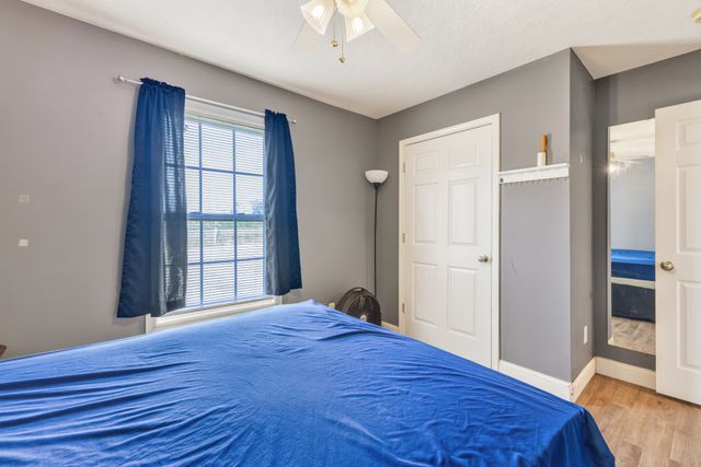 228A T G T Rd, Portland, TN 37148