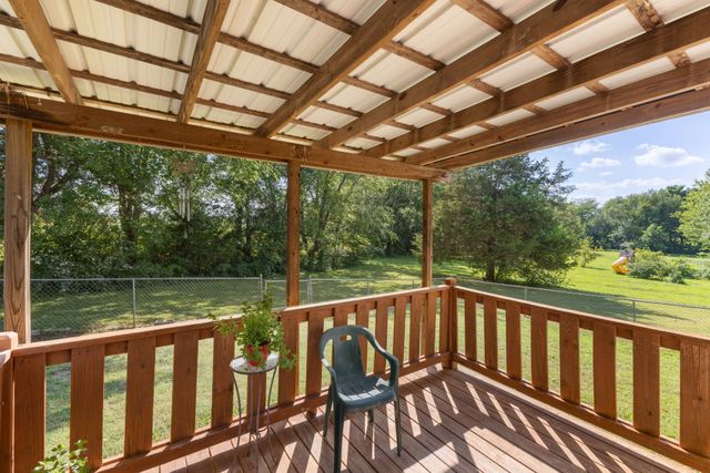 228A T G T Rd, Portland, TN 37148