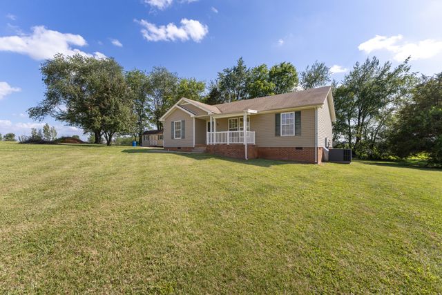 228A T G T Rd, Portland, TN 37148