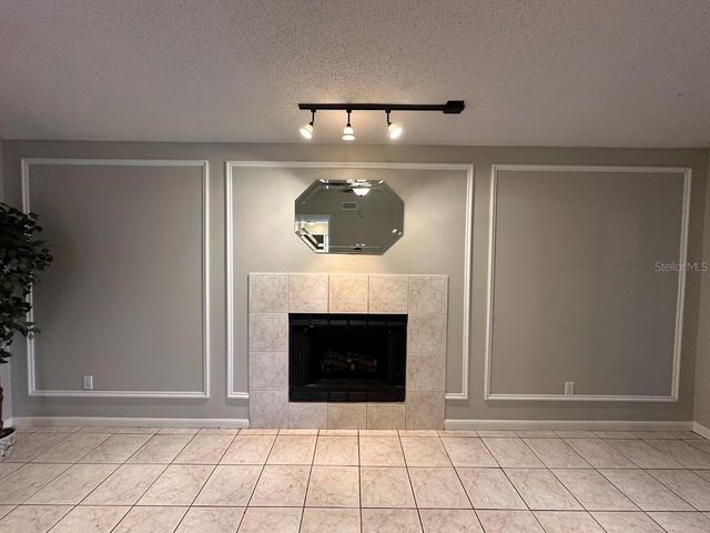 17644 MEADOWBRIDGE DRIVE, Lutz, FL 33549