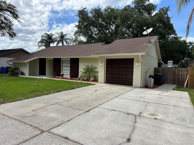 17644 MEADOWBRIDGE DRIVE, Lutz, FL 33549