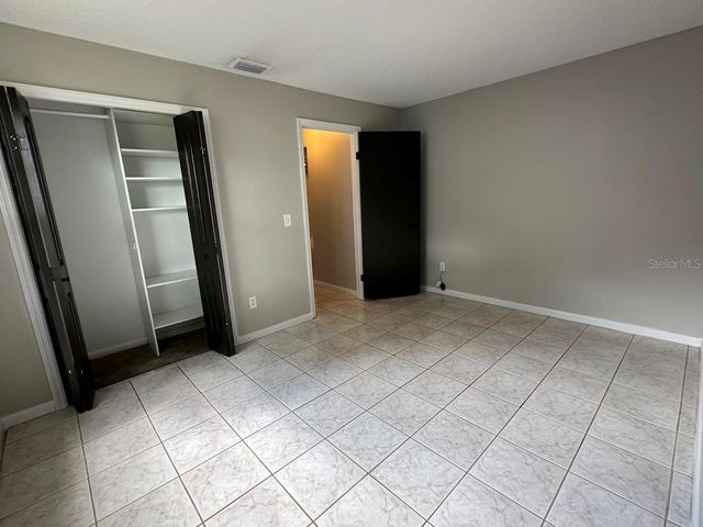 17644 MEADOWBRIDGE DRIVE, Lutz, FL 33549