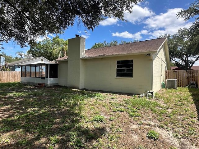 17644 MEADOWBRIDGE DRIVE, Lutz, FL 33549