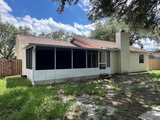 17644 MEADOWBRIDGE DRIVE, Lutz, FL 33549