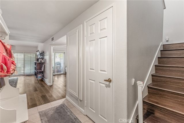 6017 Oldenberg, Simi Valley, CA 93063