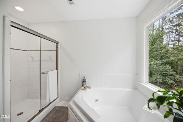 424 Grosvenor Drive, Raleigh, NC 27615