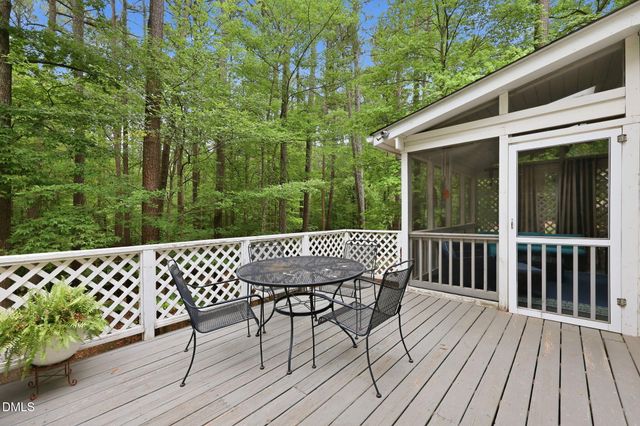 424 Grosvenor Drive, Raleigh, NC 27615