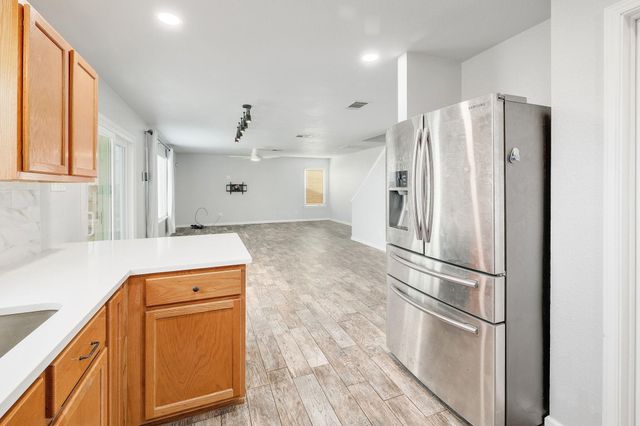 6212 Speyside DR, Austin, TX 78754