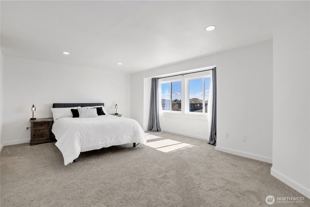 4313 Harbor Ridge Road NE, Tacoma, WA 98422