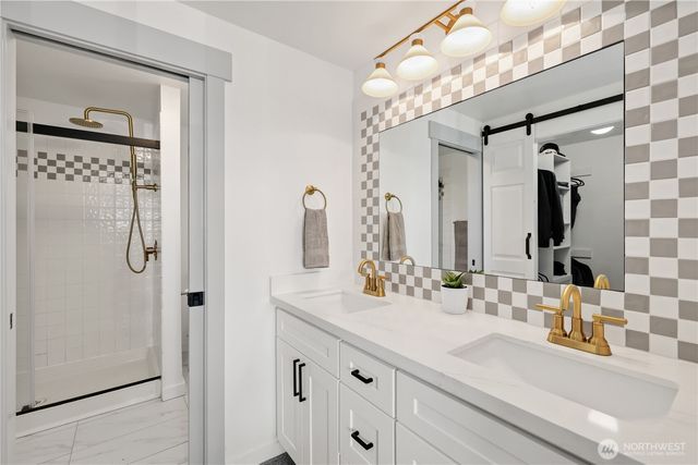 4313 Harbor Ridge Road NE, Tacoma, WA 98422