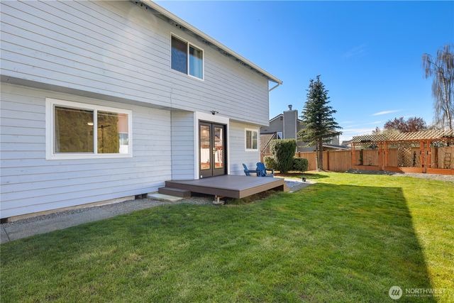 4313 Harbor Ridge Road NE, Tacoma, WA 98422