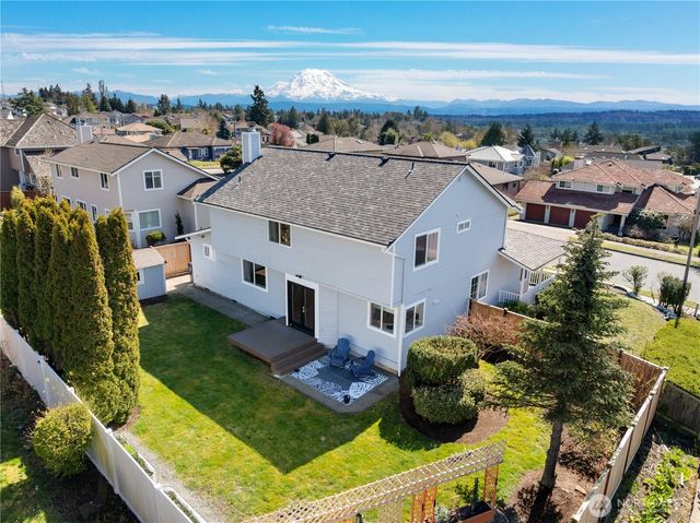 4313 Harbor Ridge Road NE, Tacoma, WA 98422