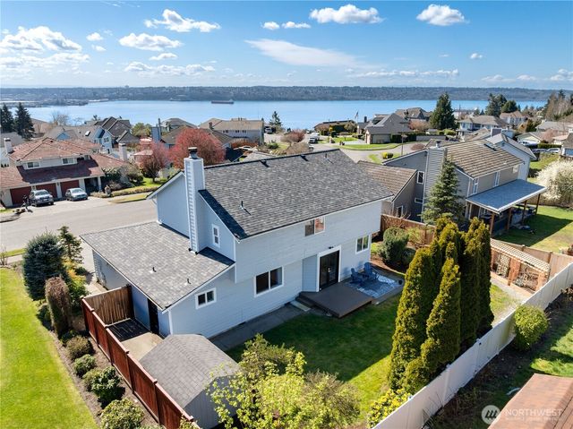 4313 Harbor Ridge Road NE, Tacoma, WA 98422