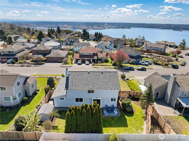 4313 Harbor Ridge Road NE, Tacoma, WA 98422