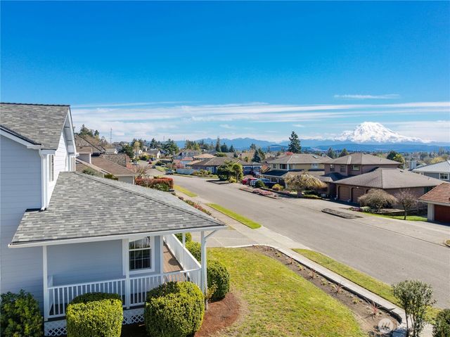 4313 Harbor Ridge Road NE, Tacoma, WA 98422