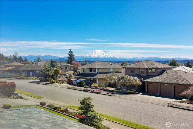 4313 Harbor Ridge Road NE, Tacoma, WA 98422