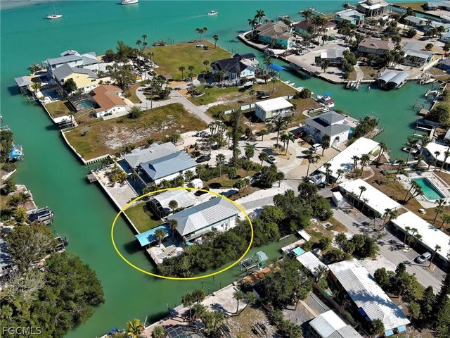 120 Mockingbird LN, Englewood, FL 34223