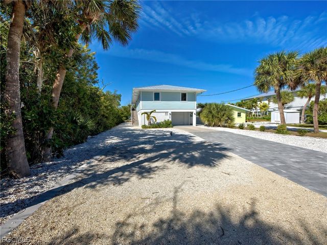 120 Mockingbird LN, Englewood, FL 34223