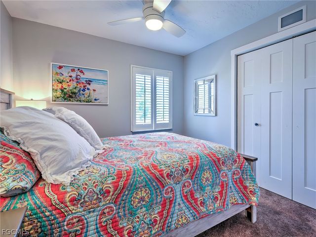 120 Mockingbird LN, Englewood, FL 34223