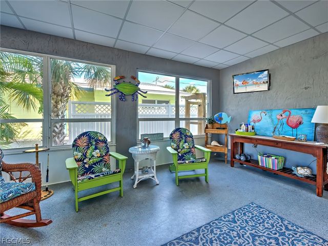 120 Mockingbird LN, Englewood, FL 34223