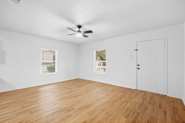 920 E Chaffin Street, Sherman, TX 75090