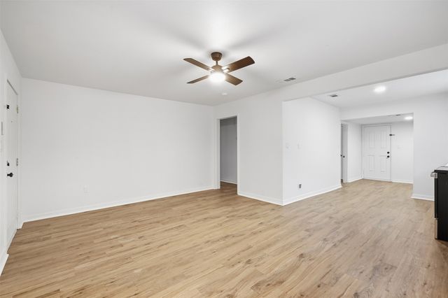 920 E Chaffin Street, Sherman, TX 75090