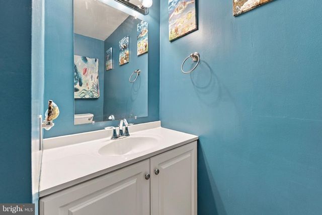237 BUTTONWOOD DR, Elizabethtown, PA 17022