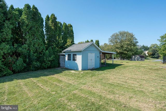 237 BUTTONWOOD DR, Elizabethtown, PA 17022