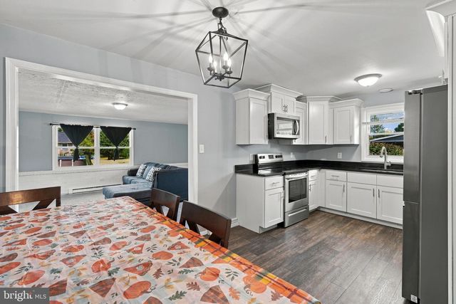 237 BUTTONWOOD DR, Elizabethtown, PA 17022