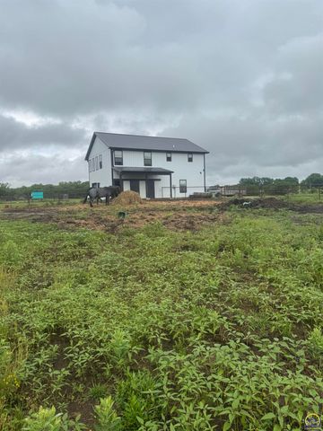 7455 SE Croco RD, Berryton, KS 66409