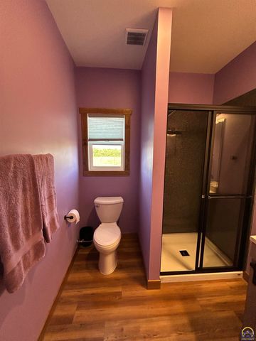 7455 SE Croco RD, Berryton, KS 66409