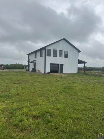 7455 SE Croco RD, Berryton, KS 66409