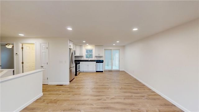 69 Cushing Street, North Providence, RI 02904