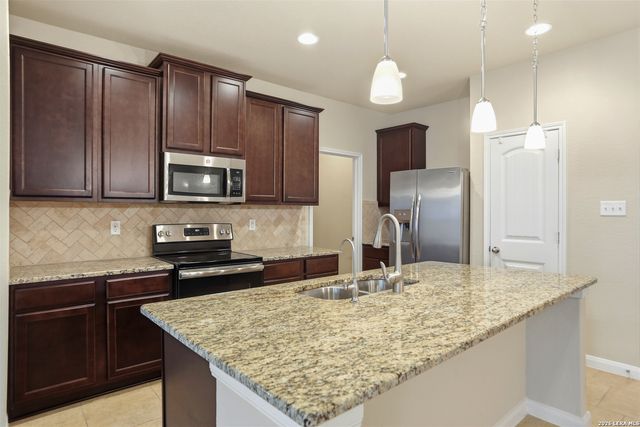 10622 Blue Wolf Pier, San Antonio, TX 78245