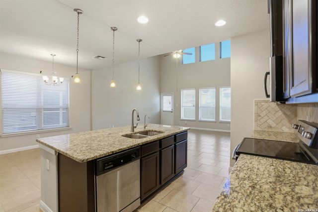 10622 Blue Wolf Pier, San Antonio, TX 78245