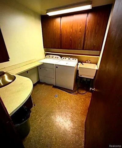 1250 Club Drive, Bloomfield Hills, MI 48302