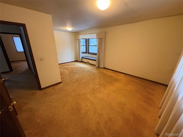 1250 Club Drive, Bloomfield Hills, MI 48302