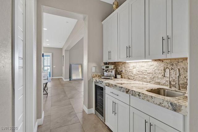 2 Olympia Outlook Drive, Las Vegas, NV 89141